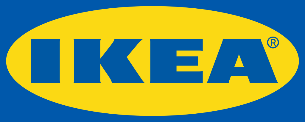 Logo IKEA na niebieskim tle